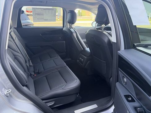 New 2026 Lincoln Nautilus Reserve w/ Jet Appearance Package AWD/4WD image 8