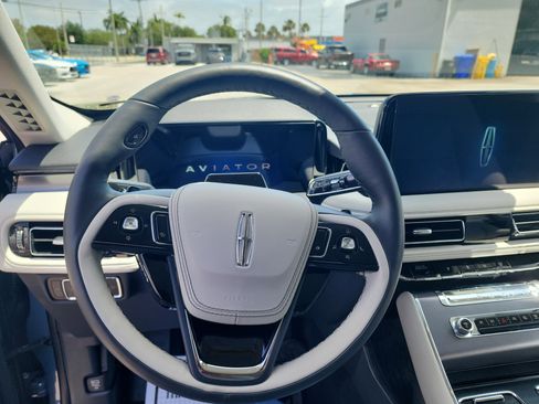 New 2026 Lincoln Aviator 2WD image 38