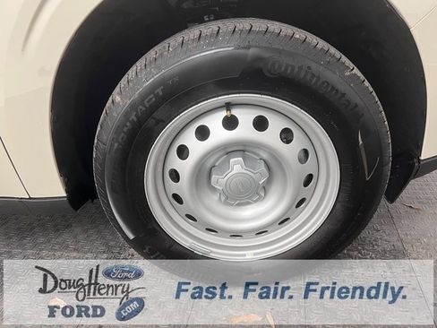 New 2025 Ford Maverick XL w/ Equipment Group 101A image 17