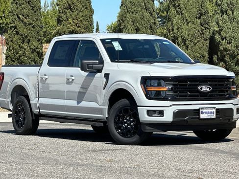 New 2026 Ford F150 XLT w/ XLT Black Appearance Package RWD image 2