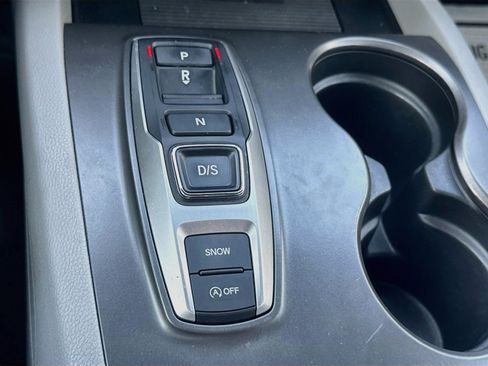 Used 2022 Honda Pilot Special Edition image 17