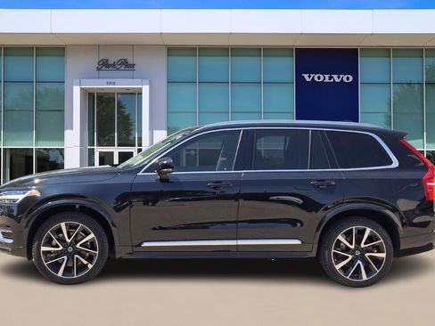 Certified 2025 Volvo XC90 B5 Plus w/ Protection Package Premier image 3