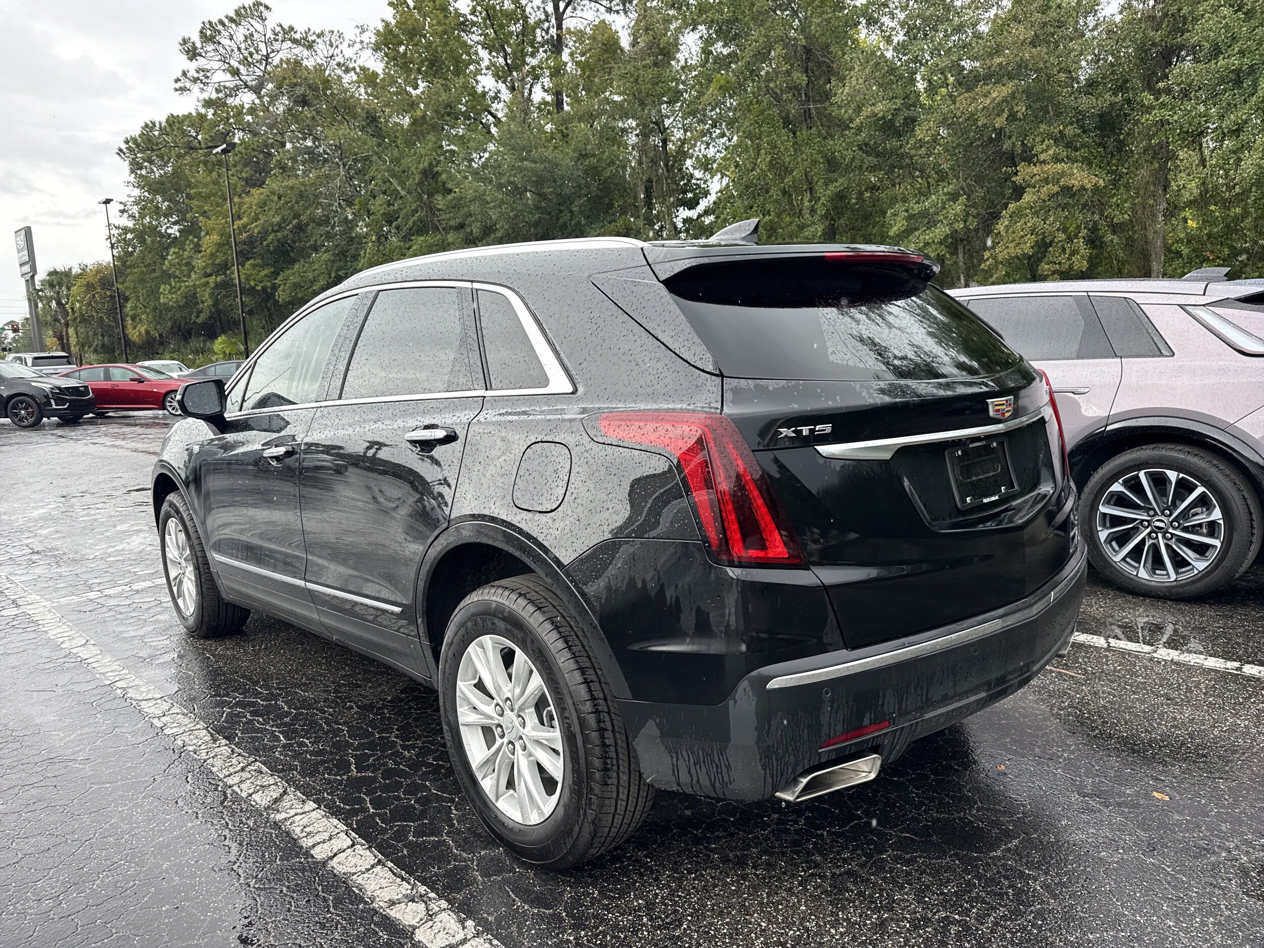 Used 2026 Cadillac XT5 Luxury w/ LPO, Floor Liner Package FWD image 2