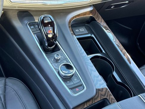 Used 2024 Cadillac Escalade ESV Sport Platinum w/ LPO, ONYX Package image 5