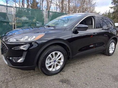 Certified 2021 Ford Escape SE w/ Convenience Package AWD/4WD image 3