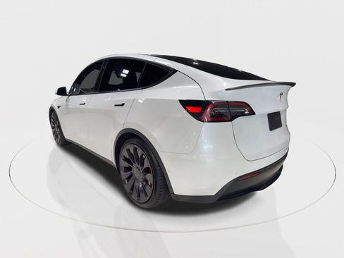Used 2021 Tesla Model Y Performance image 8