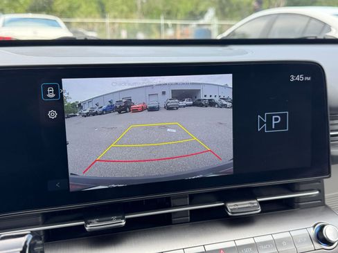 Used 2025 Hyundai Kona SEL FWD image 23
