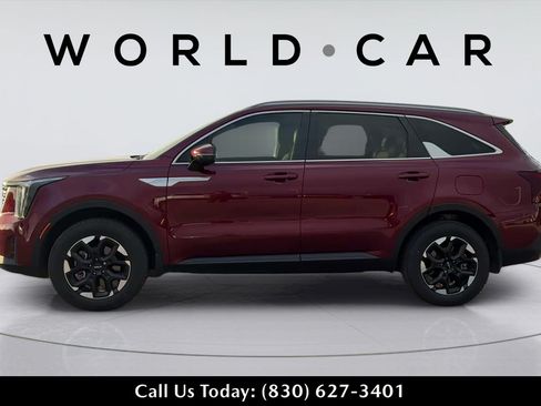 Certified 2025 Kia Sorento S AWD/4WD image 12