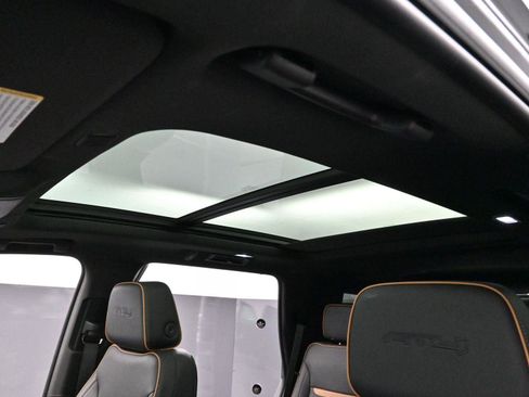 Used 2023 GMC Yukon AT4 w/ AT4 Premium Plus Package image 31