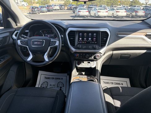 Used 2023 GMC Acadia SLE FWD image 15