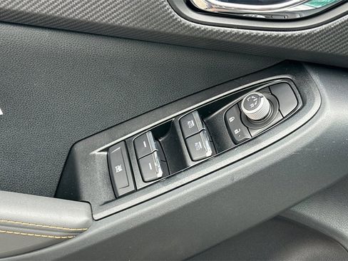 New 2025 Subaru Crosstrek 2.5i Limited w/ Crosstrek Mirror Package image 14