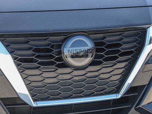 Used 2022 Nissan Sentra SV w/ Trunk Package FWD image 5
