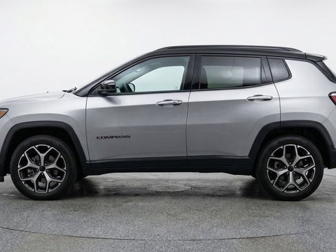 Used 2025 Jeep Compass Limited AWD/4WD image 5