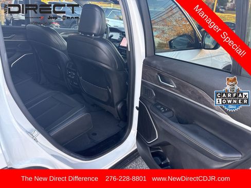 Used 2023 Jeep Grand Cherokee 4WD 4xe image 14