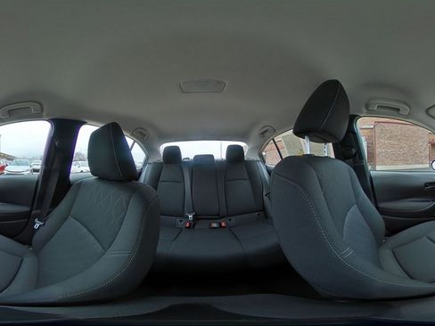 Used 2025 Toyota Corolla LE image 41