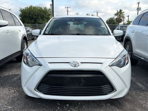 Used 2017 Toyota Yaris iA FWD image 19