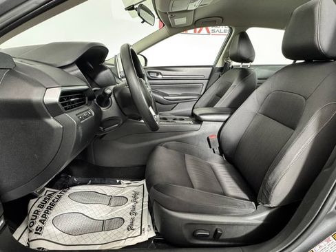 Used 2019 Nissan Altima 2.5 S FWD image 15