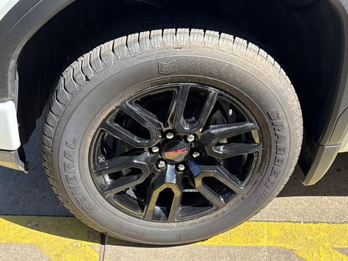 New 2026 GMC Sierra 1500 Pro w/ Graphite Edition AWD/4WD image 9