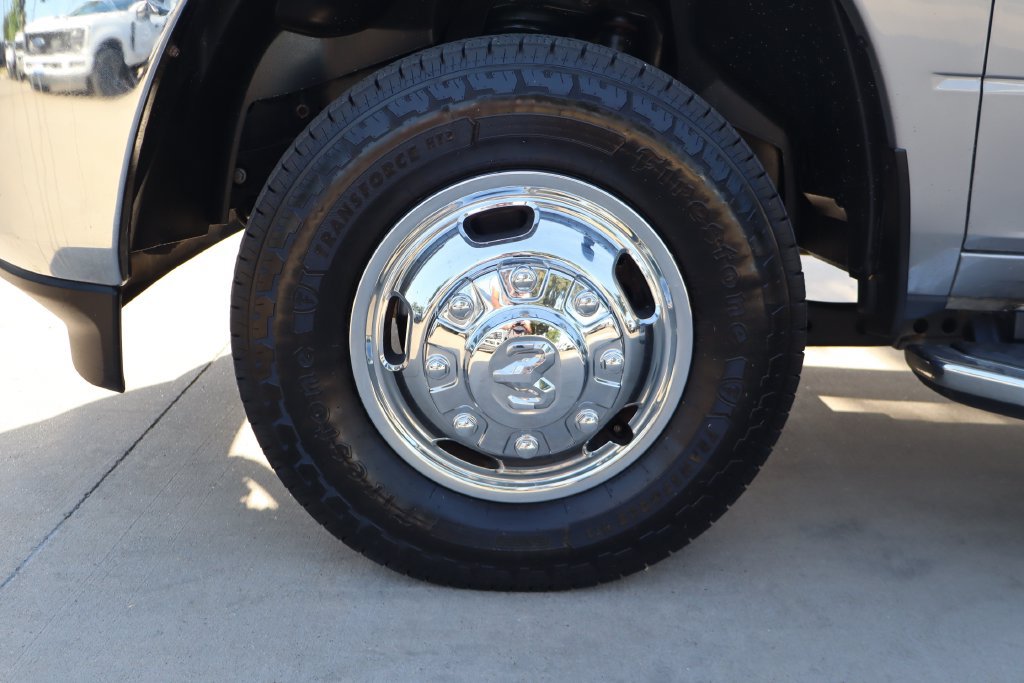 Used 2024 RAM 3500 Big Horn AWD/4WD image 9