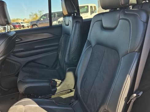 Used 2023 Jeep Grand Cherokee L Laredo AWD/4WD image 24