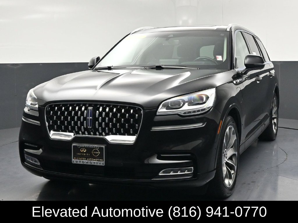 Used 2023 Lincoln Aviator Grand Touring w/ Equipment Group 301A AWD/4WD image 3