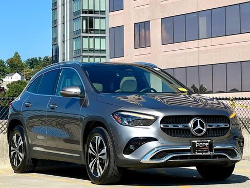 Used 2026 Mercedes-Benz GLA 250 4MATIC image 1