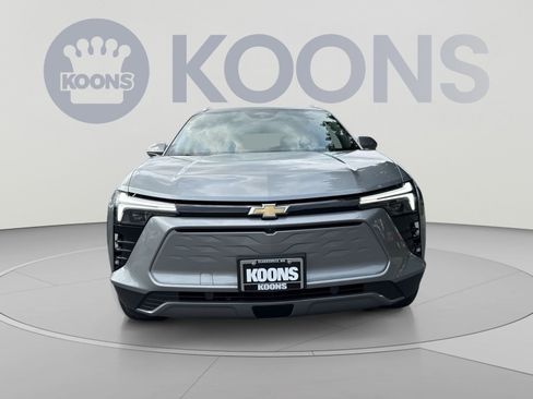 Used 2024 Chevrolet Blazer EV LT AWD/4WD image 11
