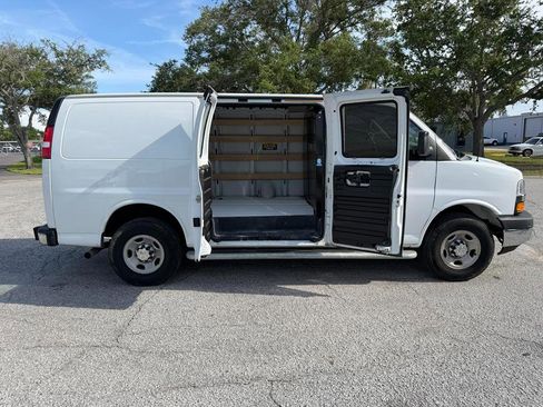 Used 2024 Chevrolet Express 2500 w/ Driver Convenience Package RWD image 12