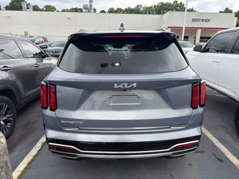 Used 2023 Kia Sorento SX FWD image 7