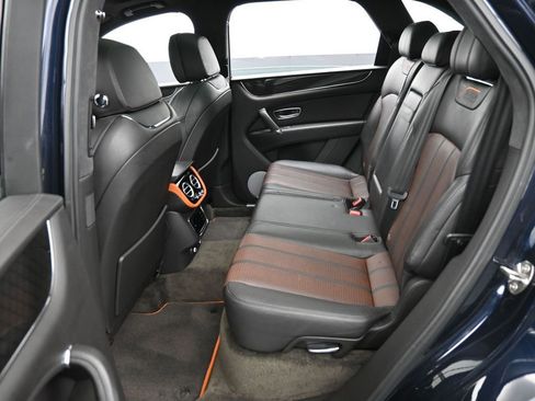 Certified 2020 Bentley Bentayga image 25