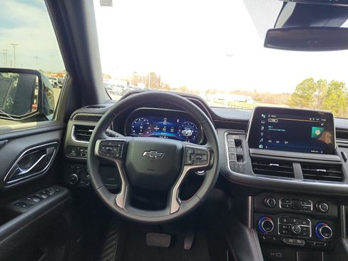 Used 2023 Chevrolet Suburban RST w/ Luxury Package image 16