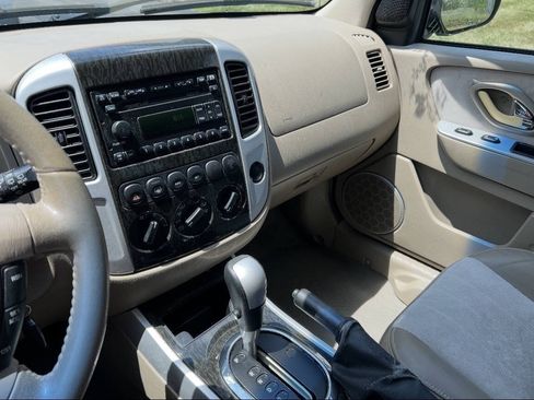 Used 2005 Mercury Mariner Premier AWD/4WD image 11