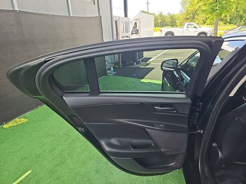 Used 2019 Jaguar XE Premium AWD/4WD image 35