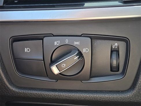 Used 2015 BMW 428i Convertible image 22