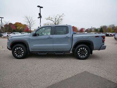 Used 2024 Nissan Frontier PRO-4X w/ Technology Package image 43