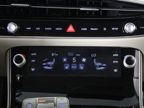 Used 2026 Genesis GV70 2.5T AWD/4WD image 21