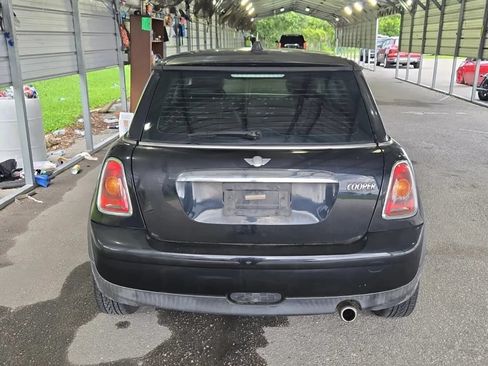Used 2010 MINI Cooper Hardtop FWD image 5