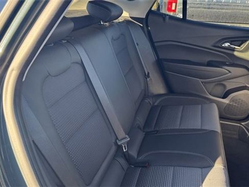Used 2025 Chevrolet Trax LT image 13