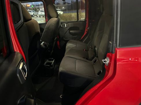 Used 2020 Jeep Gladiator Sport w/ Quick Order Package 24S image 15