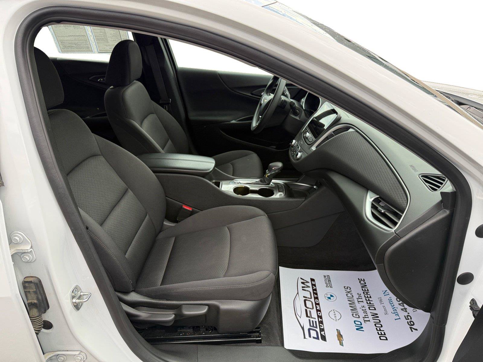 Used 2024 Chevrolet Malibu LT FWD image 24