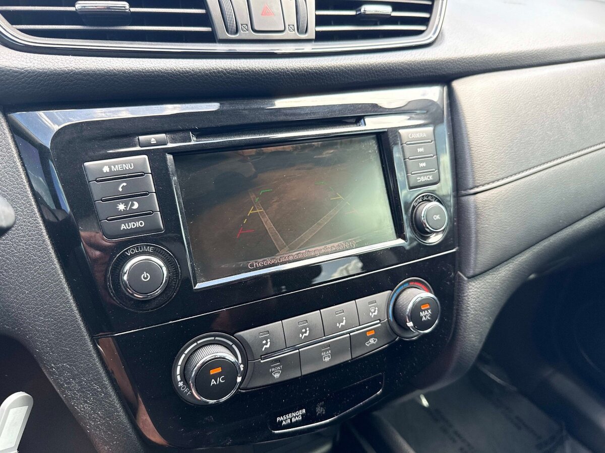 Used 2019 Nissan Rogue S w/ Special Edition Package FWD image 20