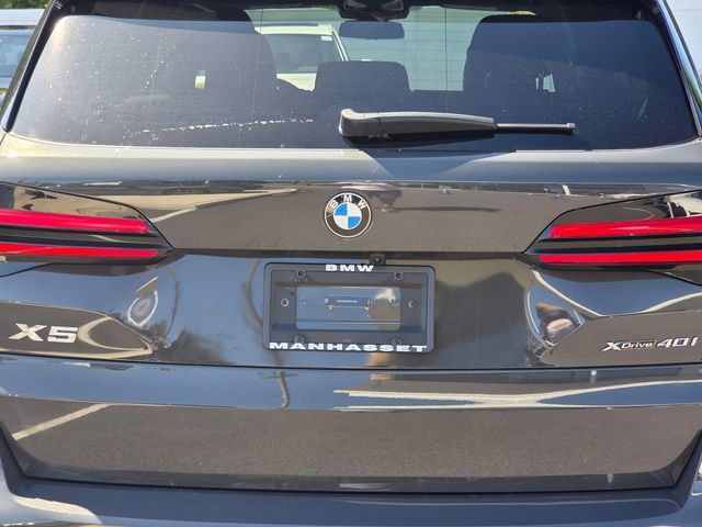 Used 2025 BMW X5 xDrive40i w/ M Sport Package AWD/4WD image 36