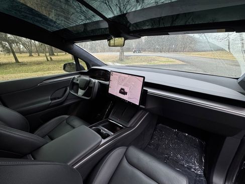 Used 2023 Tesla Model X Plaid image 36