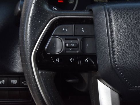 Used 2022 Toyota Tundra SR5 w/ Convenience Package image 23