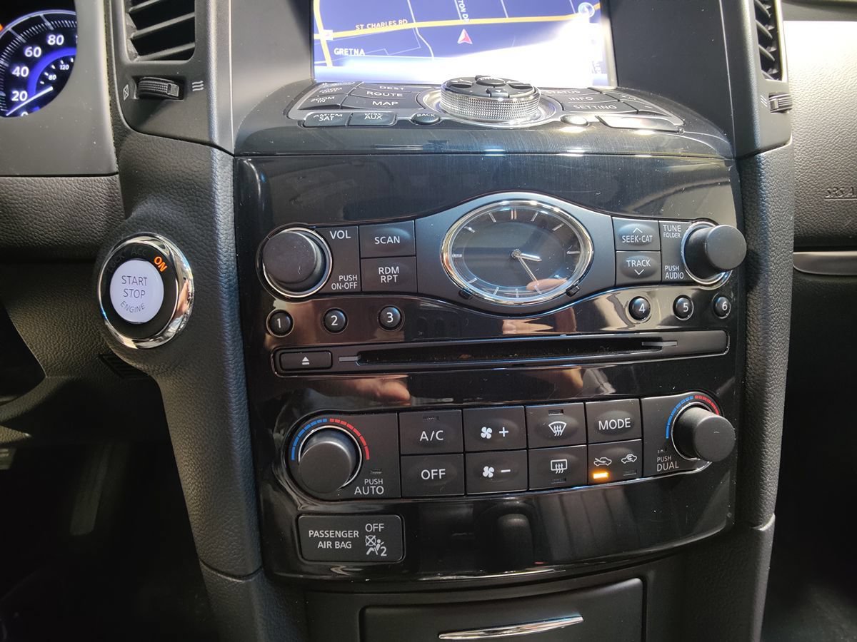 Used 2013 INFINITI FX37 AWD w/ Premium Pkg image 34