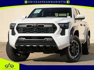 Used 2025 Toyota Tacoma TRD Off-Road w/ TRD Off Road Premium Package AWD/4WD video 1