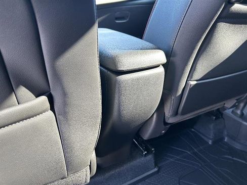 Used 2025 Chevrolet TrailBlazer RS w/ Driver Confidence Package FWD image 23