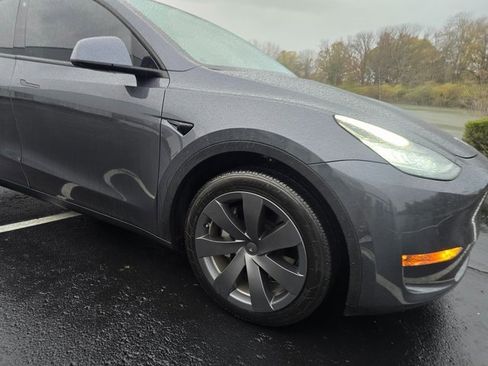 Used 2020 Tesla Model Y Long Range image 5