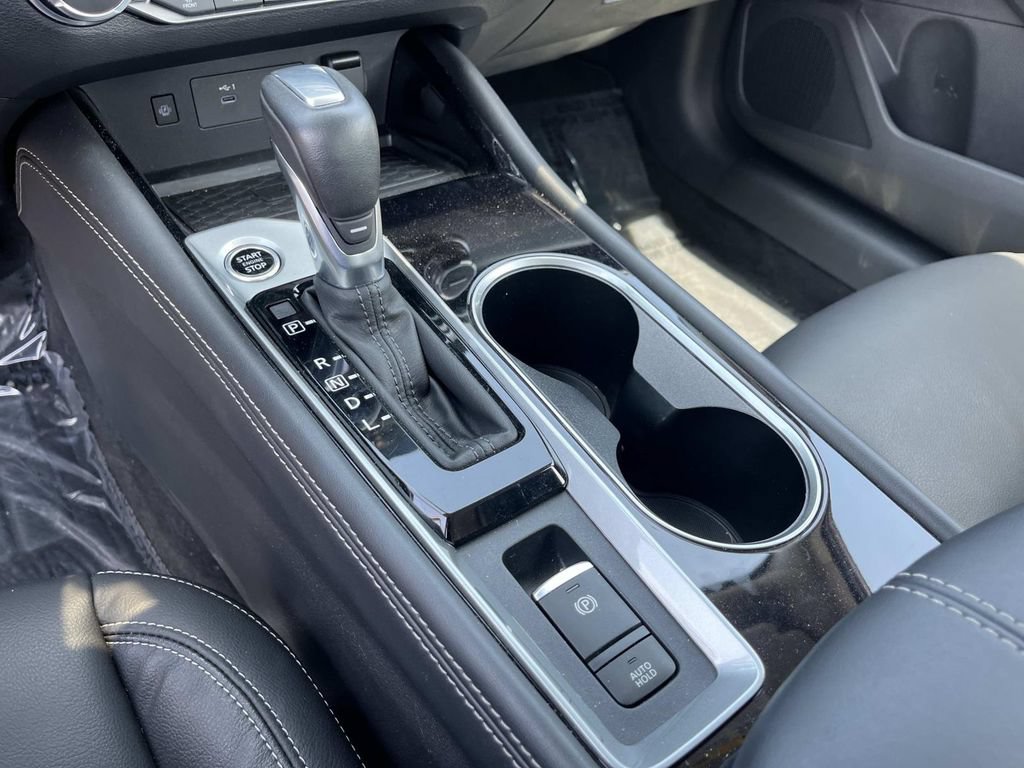 Used 2024 Nissan Altima 2.5 SL FWD image 30