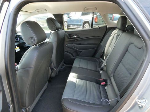 New 2026 Chevrolet Trax LT w/ LT Convenience Package FWD image 13